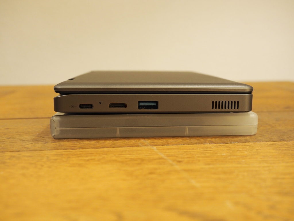 Chuwi Mini Book - linke Seite