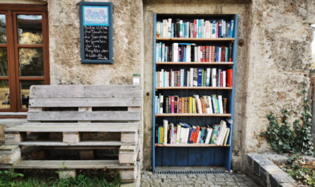 Öffentlicher Bücherschrank in 83373 Tengling