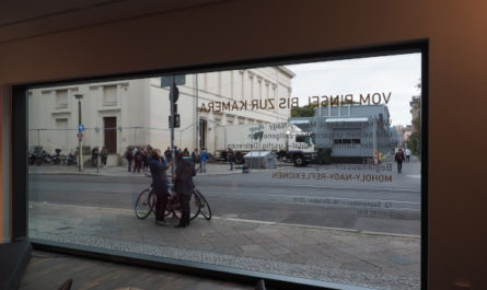 Durchs Fenster, 10117 Berlin