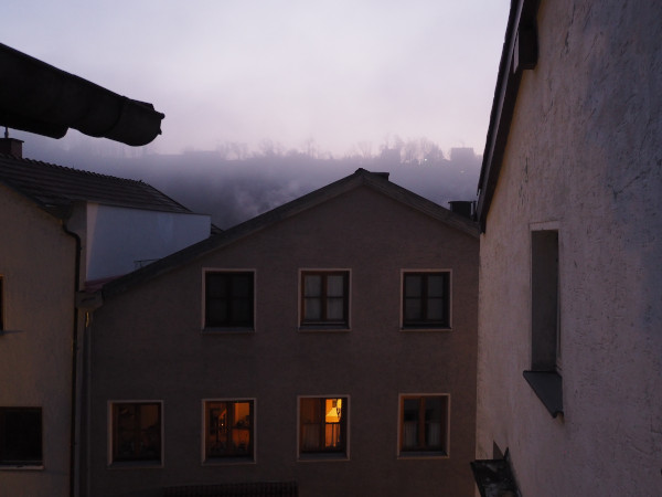 Stillleben, nahezu monochrom