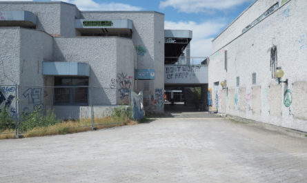 Alles eng, 84489 Burghausen