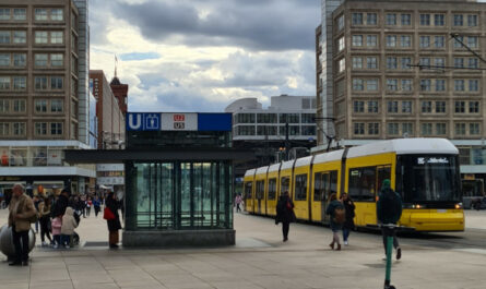 Immer in Bewegung, 10178 Berlin