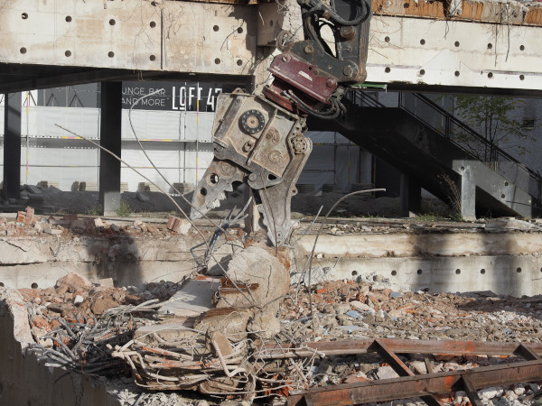 Das gefräßigste aller Raubtiere, 84489 Burghausen – Salzachzentrum